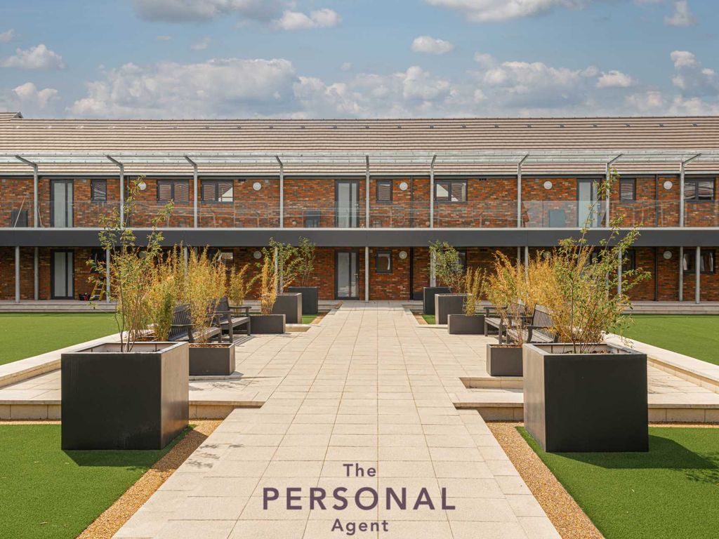 2 bed flat to rent in Upper High Street, Epsom KT17 Zoopla