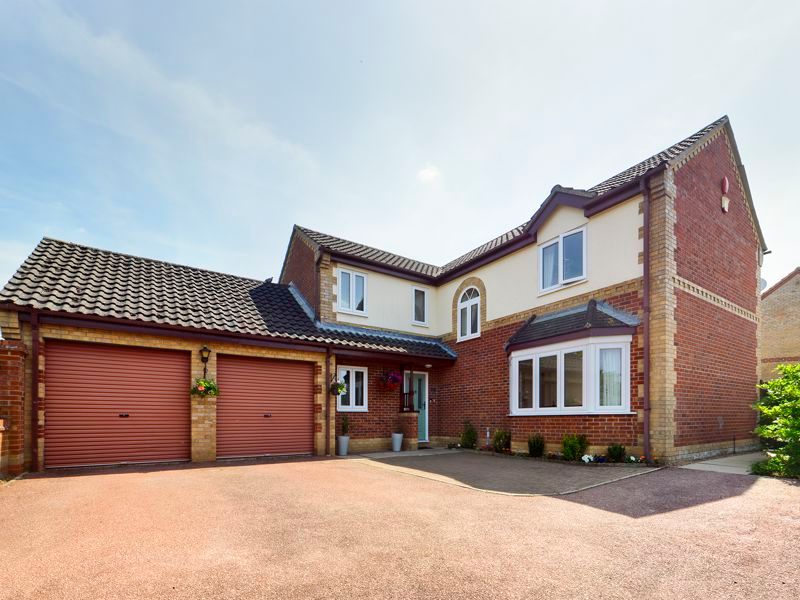 4 bed detached house for sale in Wren Close, Thurston, Bury St. Edmunds IP31 Zoopla