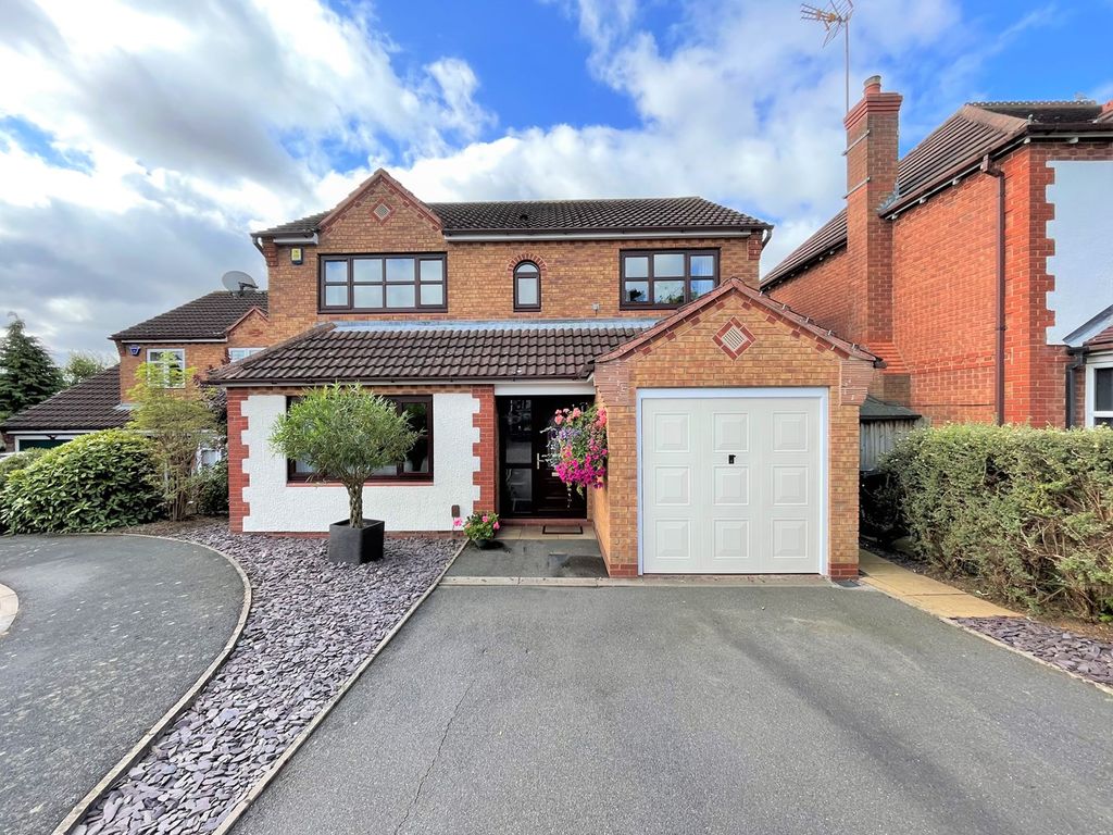 4 bed detached house for sale in High Greeve, Wootton, Northampton NN4