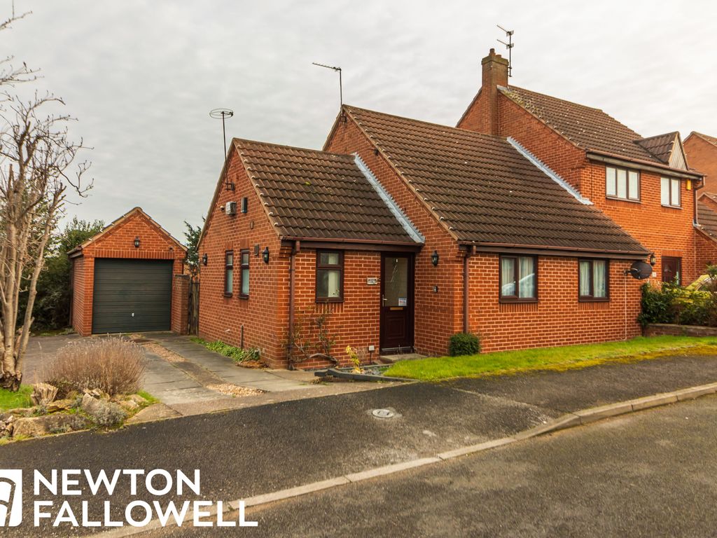 3 bed bungalow for sale in Redforde Park Avenue, Retford DN22, £190,000