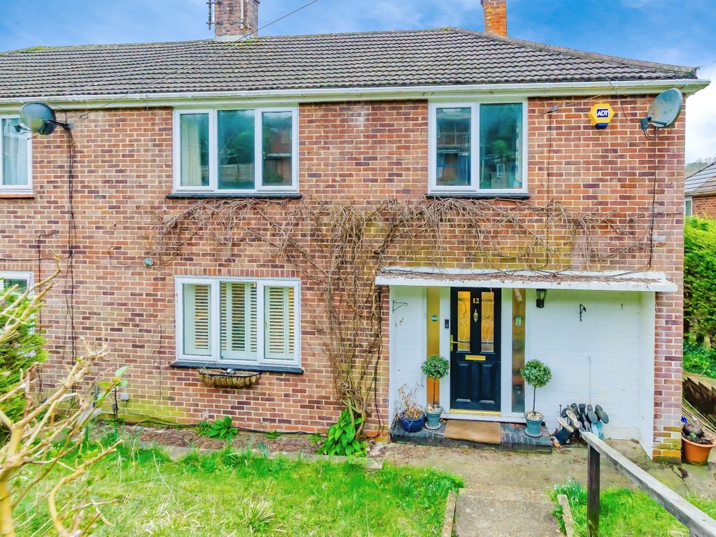 4 bed semidetached house for sale in Somerton Close, Purley CR8, £550,000 Zoopla