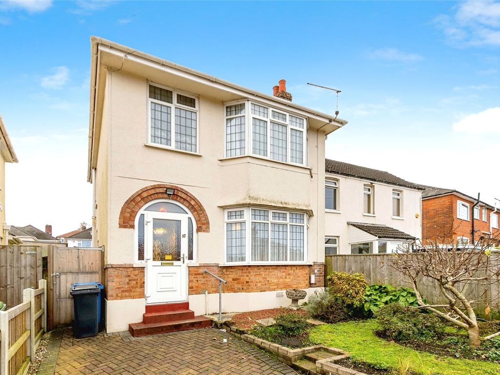 3 bed detached house for sale in Grove Road, Poole BH12, £400,000 Zoopla