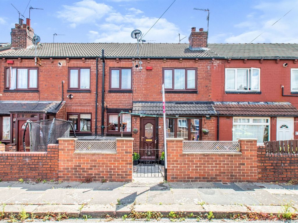 1 bed terraced house for sale in Longroyd Crescent North, Leeds LS11