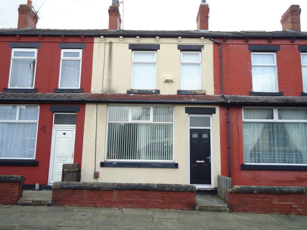 2 bed terraced house for sale in Barkly Terrace, Beeston, Leeds LS11, £