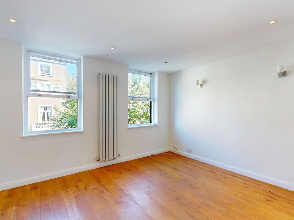 2 bed flat for sale in Marloes Road, London W8, £750,000 Zoopla