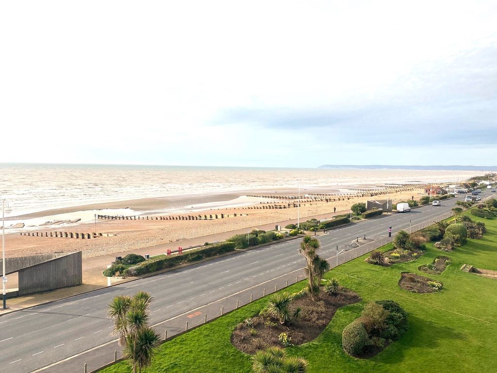 3 bed flat for sale in St Thomas, West Parade, Bexhill On Sea TN39, £
