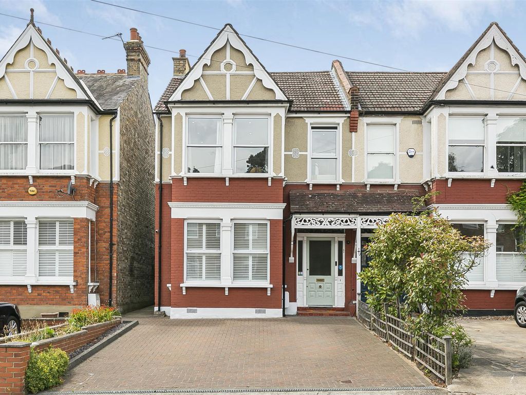 3 bed semidetached house for sale in York Road, New EN5 Zoopla