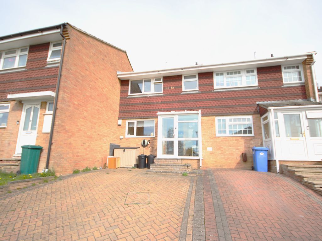 3 bed property for sale in Montgomery Road, South Darenth, Dartford DA4