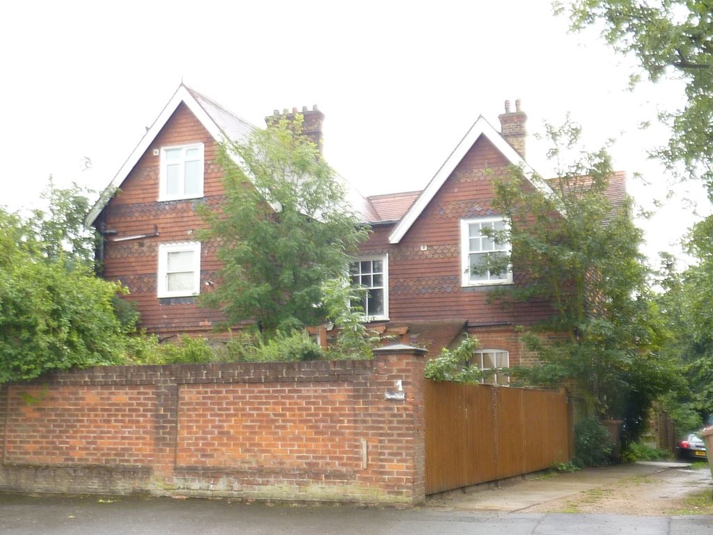 2 bed flat to rent in Broomfield Road, Bexleyheath DA6 Zoopla