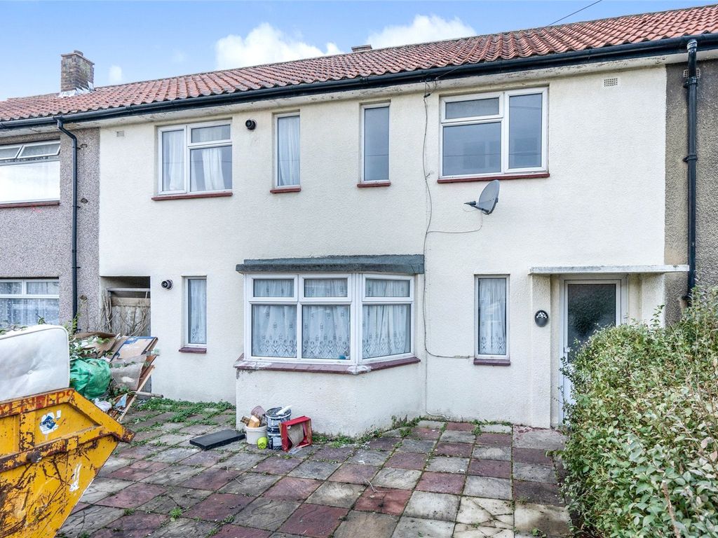 4 bed terraced house for sale in Lexden Drive, Romford RM6 Zoopla