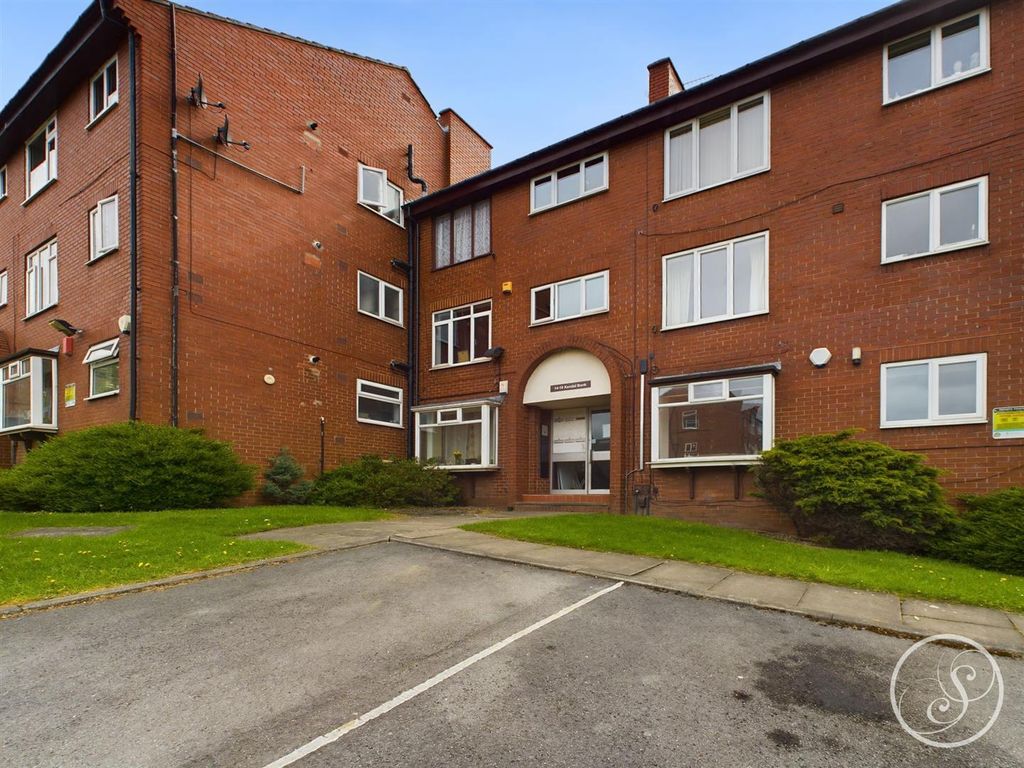 2 bed flat to rent in Kendal Bank, Leeds LS3 Zoopla