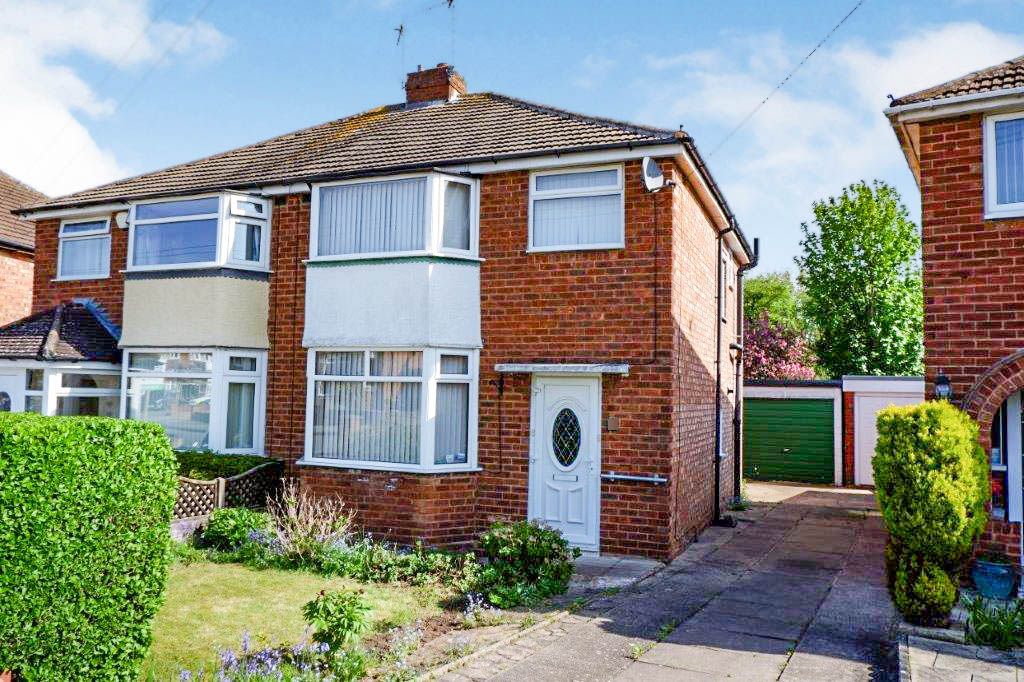3 bed semidetached house for sale in Corinne Croft, Kingshurst