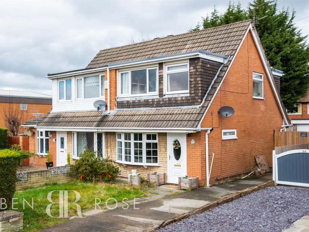 3 bed semidetached house for sale in Larchwood Crescent, Leyland PR25