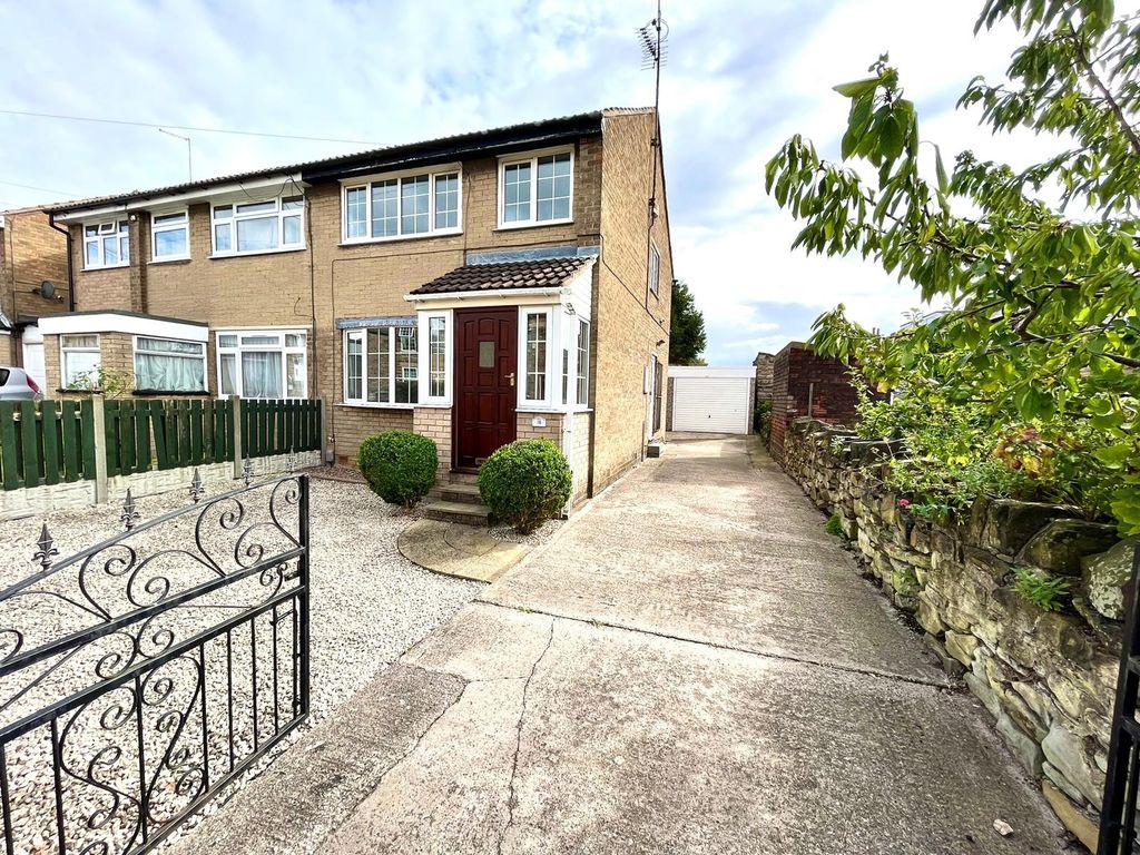 3 bed semidetached house to rent in Finchwell Road, Handsworth, Sheffield S13, £995 pcm Zoopla