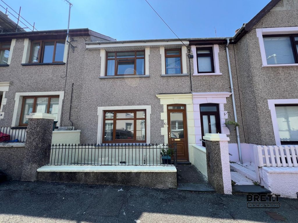 2 bed terraced house to rent in 6 Trafalgar Road, Milford Haven