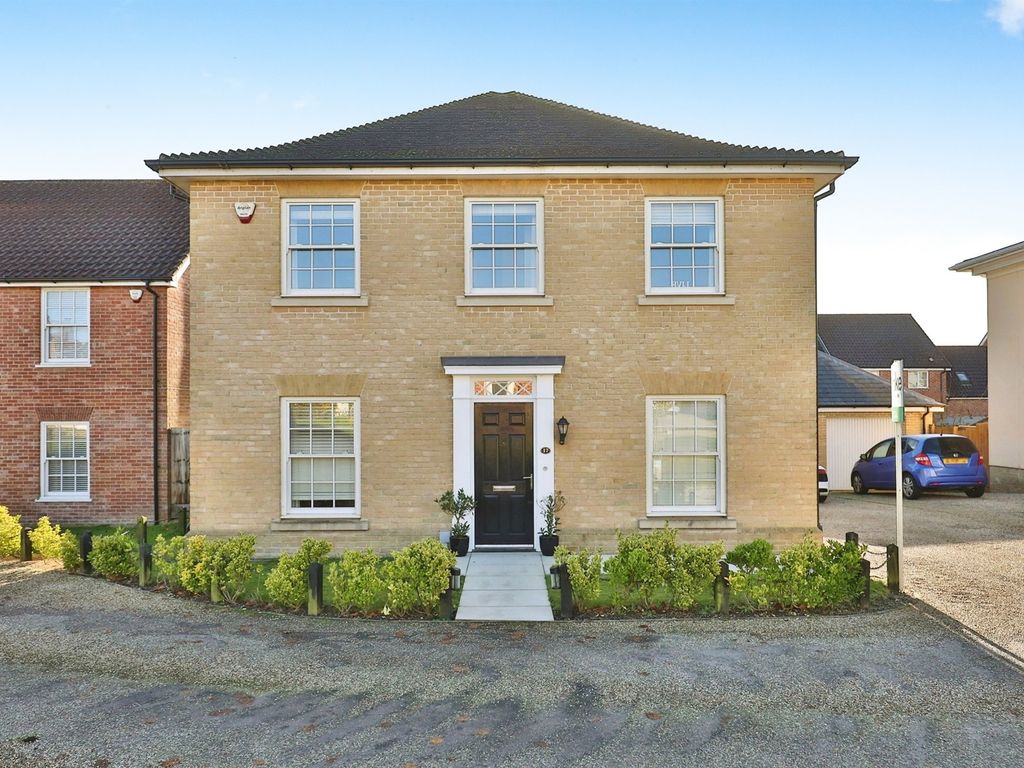 4 bed detached house for sale in Culloden Avenue, Norwich NR5, £425,000