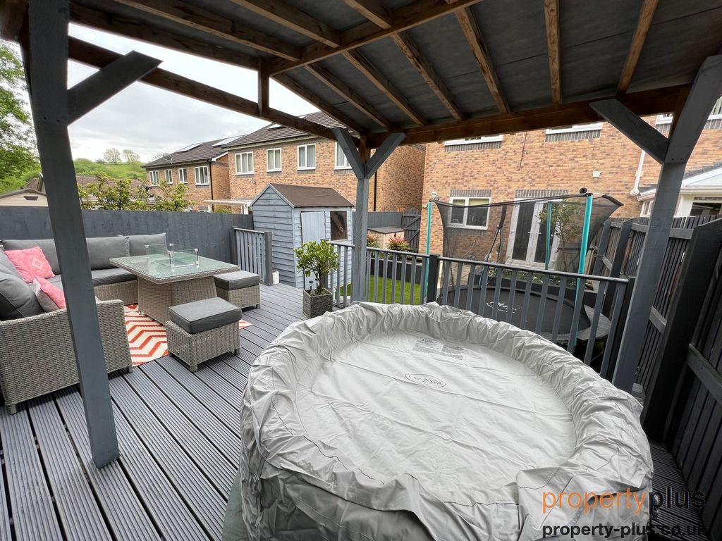 3 bed semidetached house for sale in Francis Street Thomastown