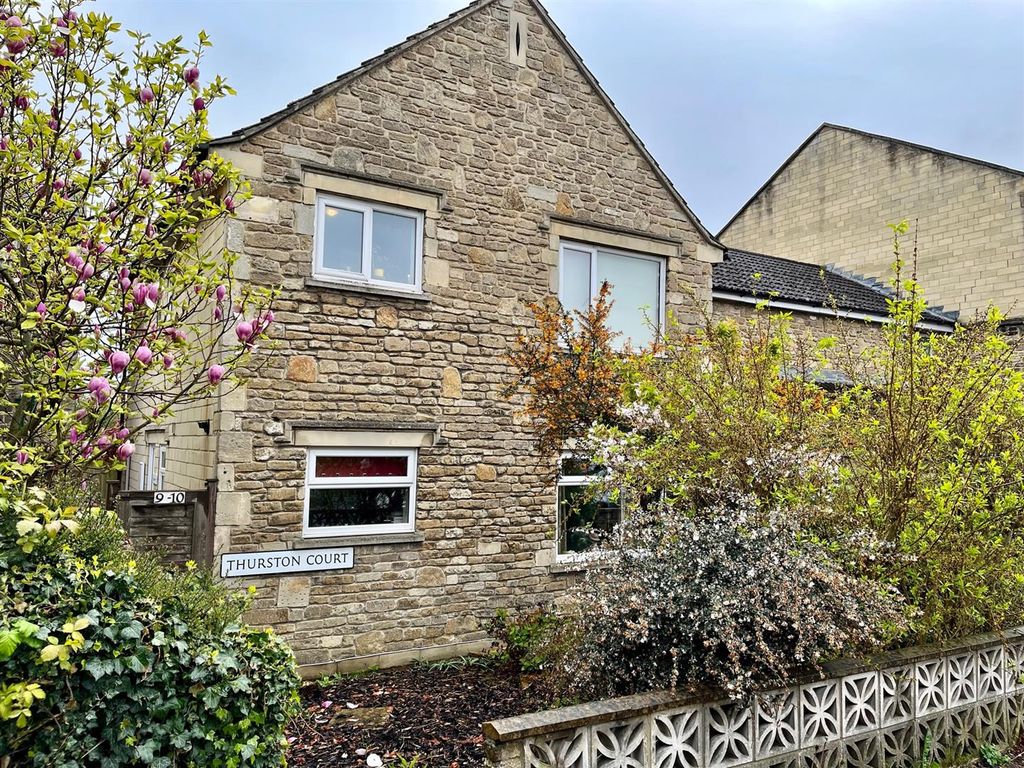 2 bed flat for sale in Park Lane, Chippenham SN15 Zoopla