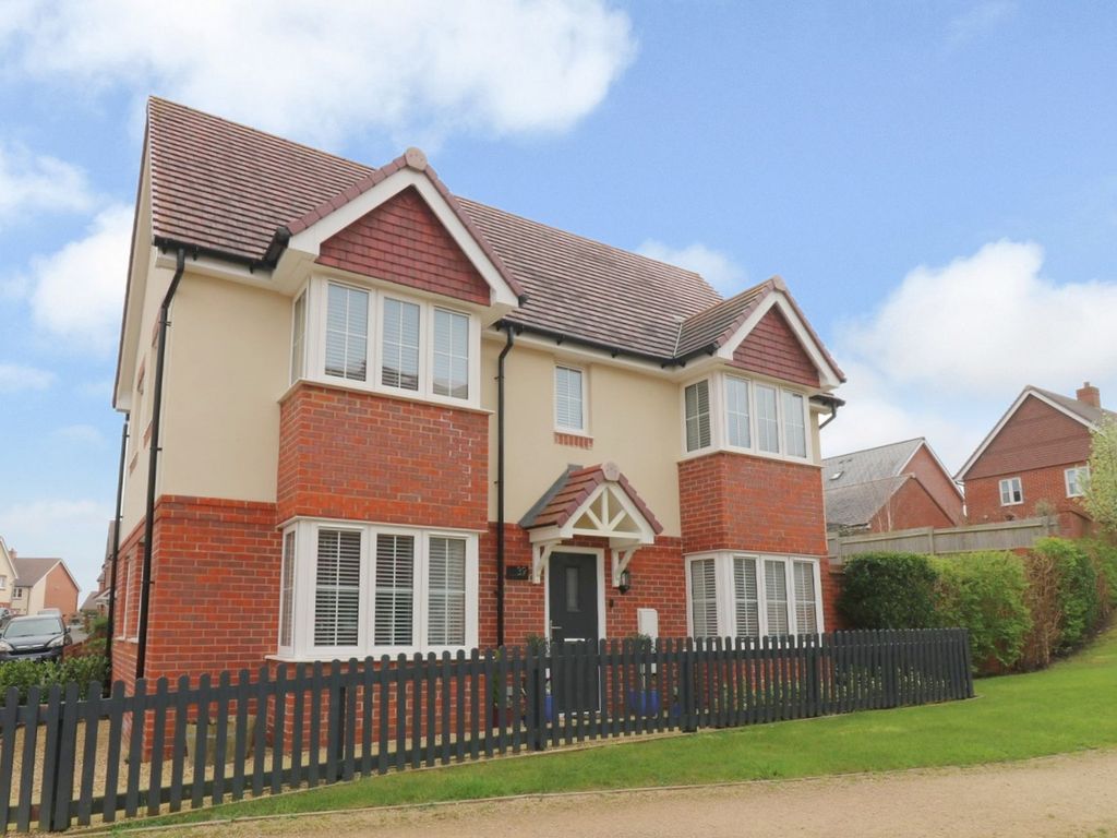 3 bed detached house for sale in Kingsman Drive, Botley SO32, £375,000