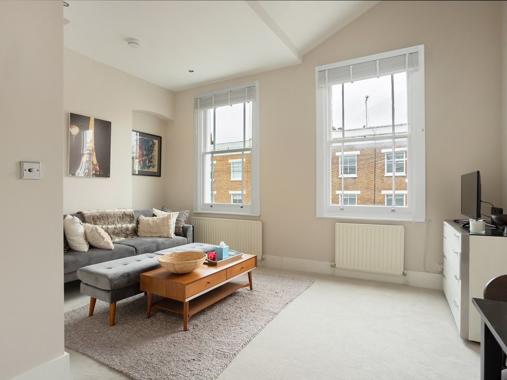 2 bed flat for sale in Overstone Road, Brackenbury Village, Hammersmith