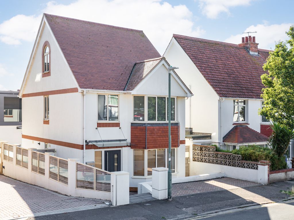 4 bed detached house for sale in Hogarth Road, Hove BN3 Zoopla