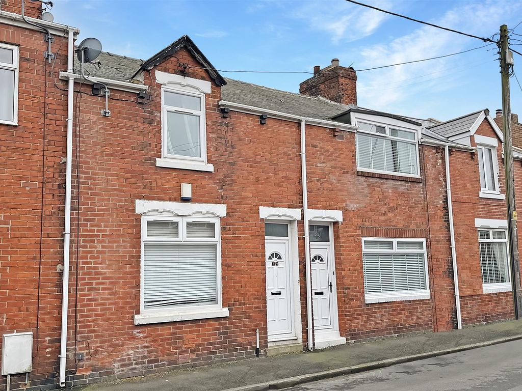 2 bed terraced house to rent in South Market Street, HettonLeHole