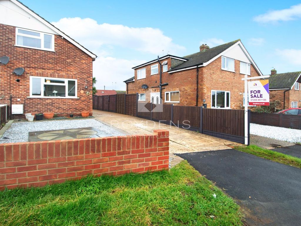 2 bed semidetached house for sale in Thorpe Road, ClactonOnSea CO15