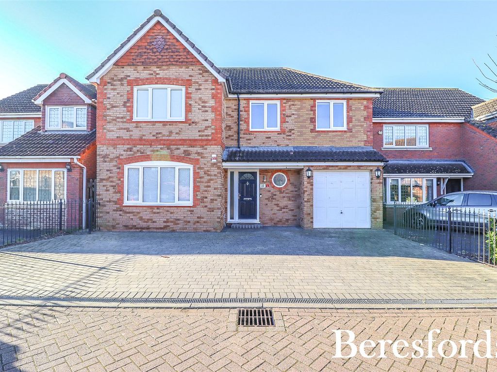 4 bed detached house for sale in Medlar Drive, South Ockendon RM15, £