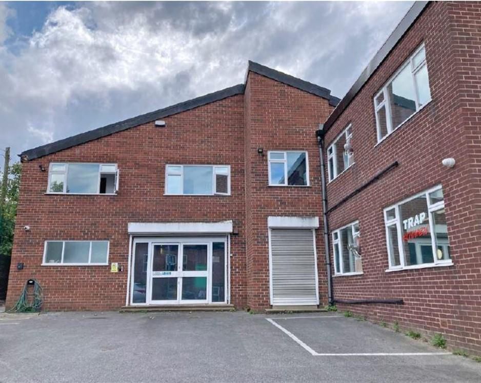 Commercial property to let in Wortley Moor Road, Farnley, Leeds LS12, £