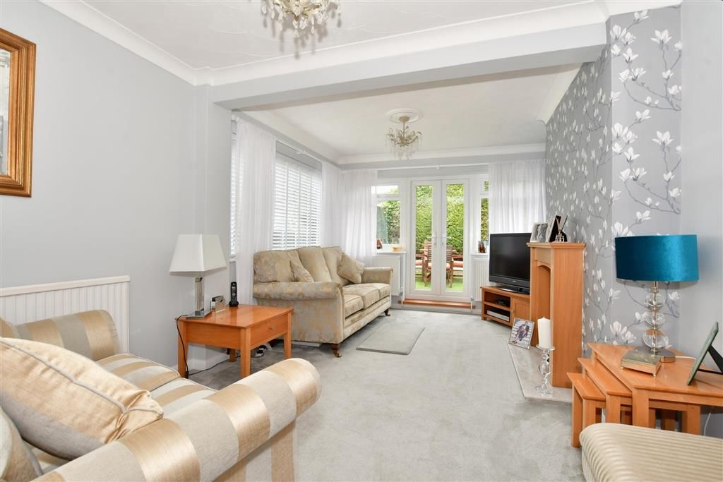 3 bed chalet for sale in Foads Hill, Cliffsend, Ramsgate, Kent CT12, £350,000 Zoopla