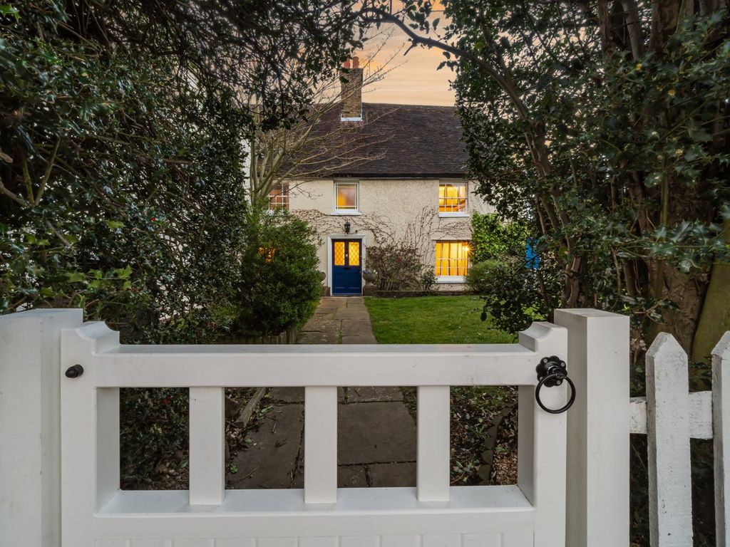 4 bed semidetached house for sale in Royal Parade, Chislehurst, Kent