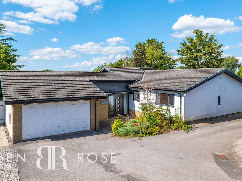 4 bed detached bungalow for sale in Balmoral Road, Chorley PR7 Zoopla