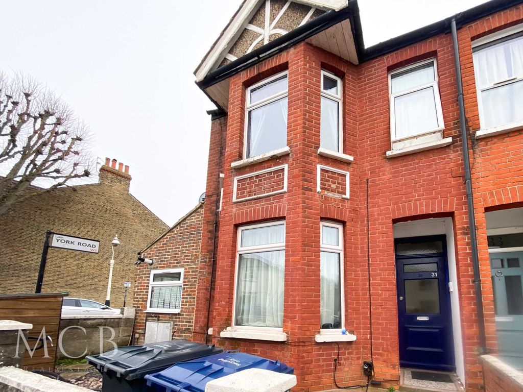 2 bed flat to rent in Bramley Road, London W5, London, Zoopla