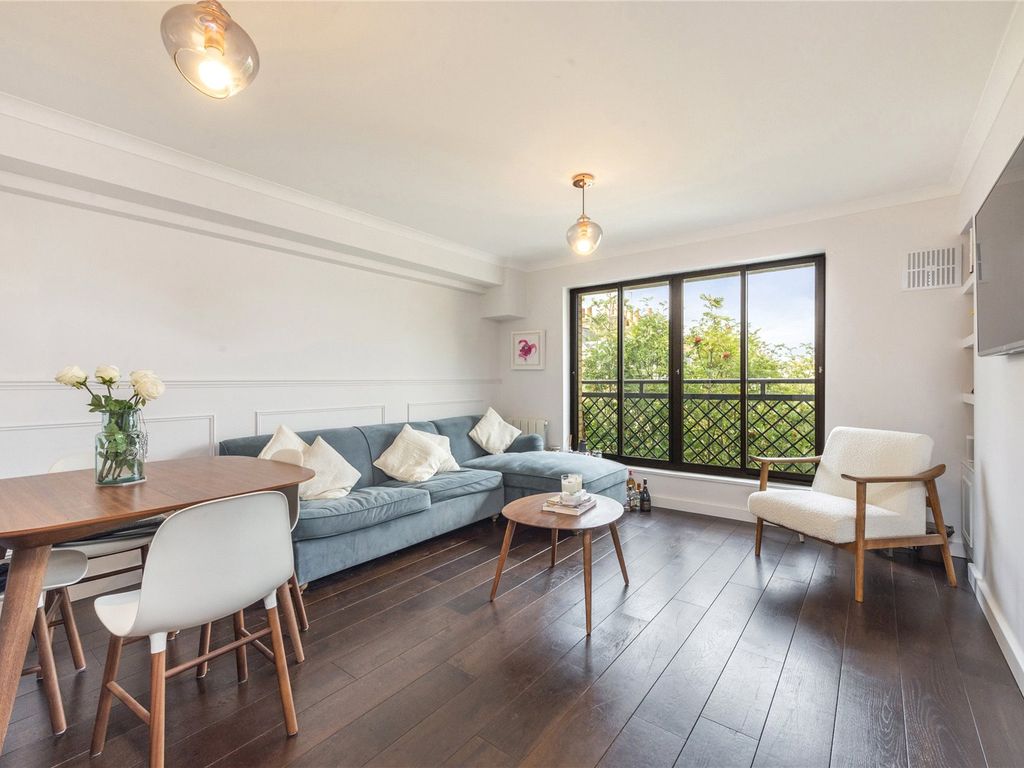 1 bed flat for sale in Waterloo Gardens, Milner Square N1, £600,000