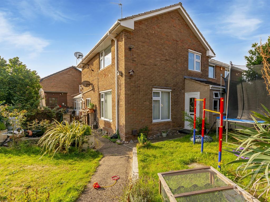 3 bed semidetached house for sale in Egmanton Road, Meden Vale