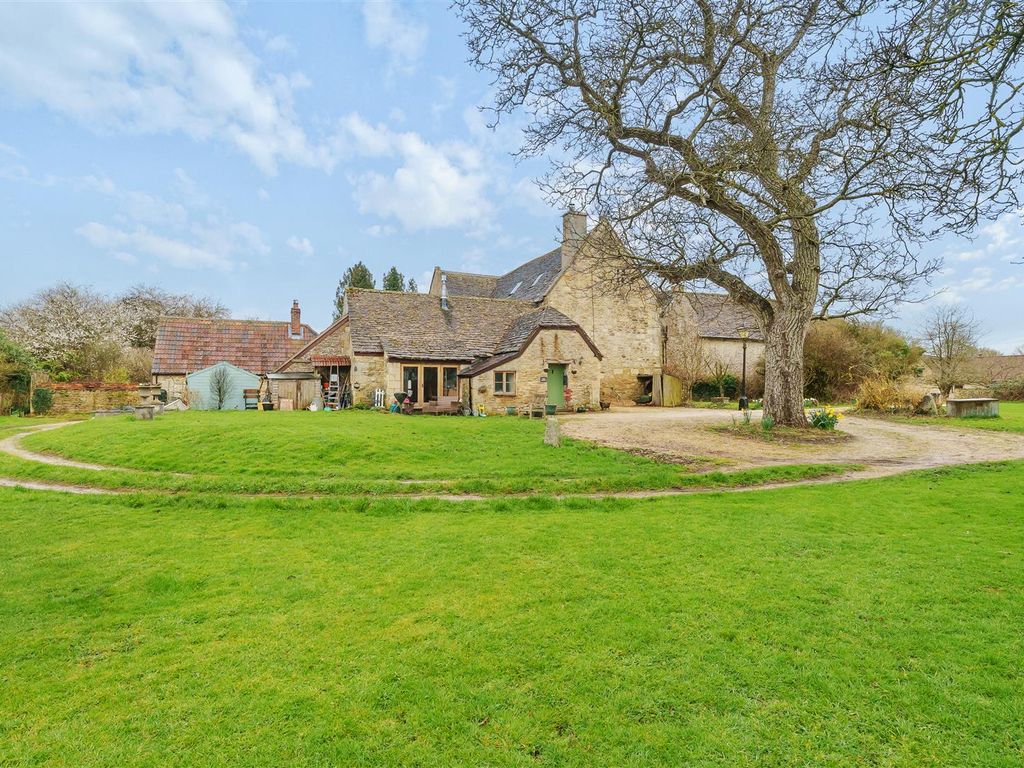 5 bed semidetached house for sale in Rowden Lane, Chippenham SN15, £