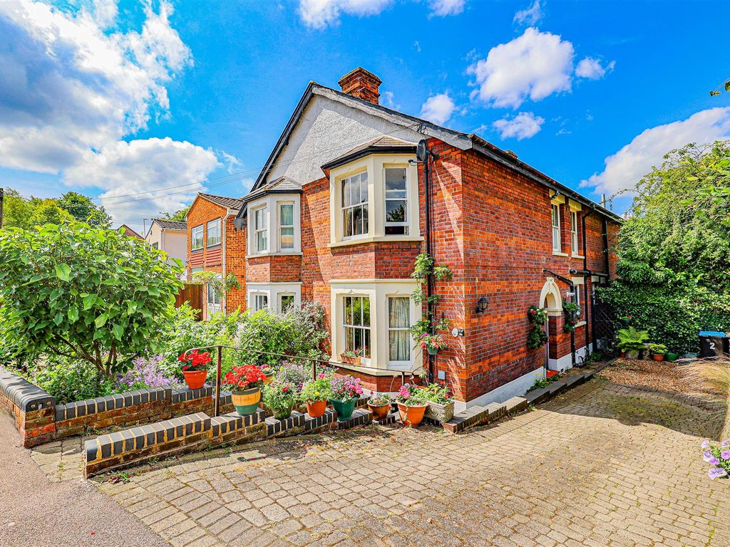 3 bed semidetached house for sale in Lower Adeyfield Road, Hemel Hempstead HP2, £450,000 Zoopla