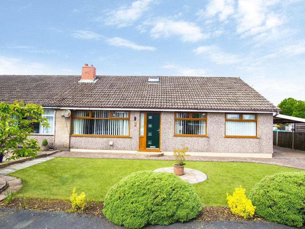 3 bed semidetached bungalow for sale in Rankin Drive, Hoddlesden