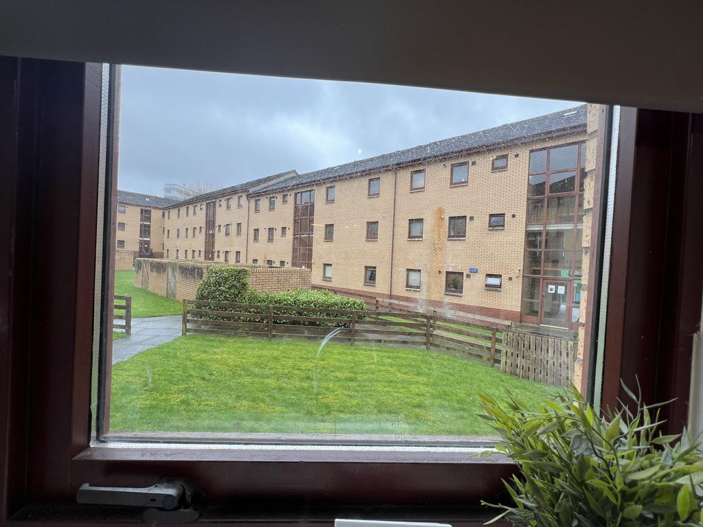 2 bed flat to rent in Hopehill Road, Glasgow G20, £995 pcm Zoopla