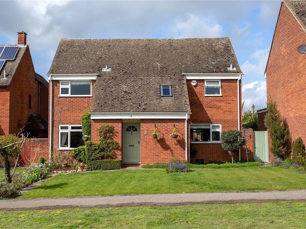4 bed detached house for sale in Starey Close, Milton Ernest, Bedford