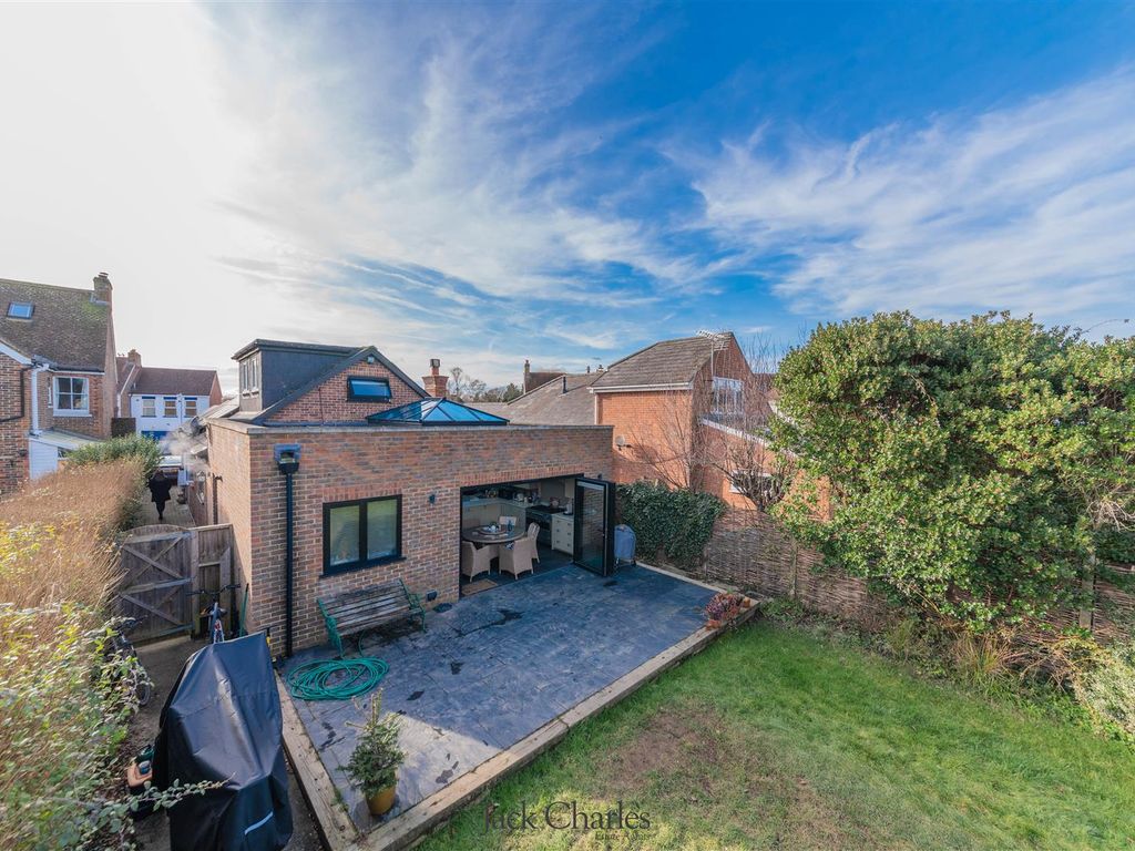 4 bed detached house for sale in Hilden Park Road, Hildenborough