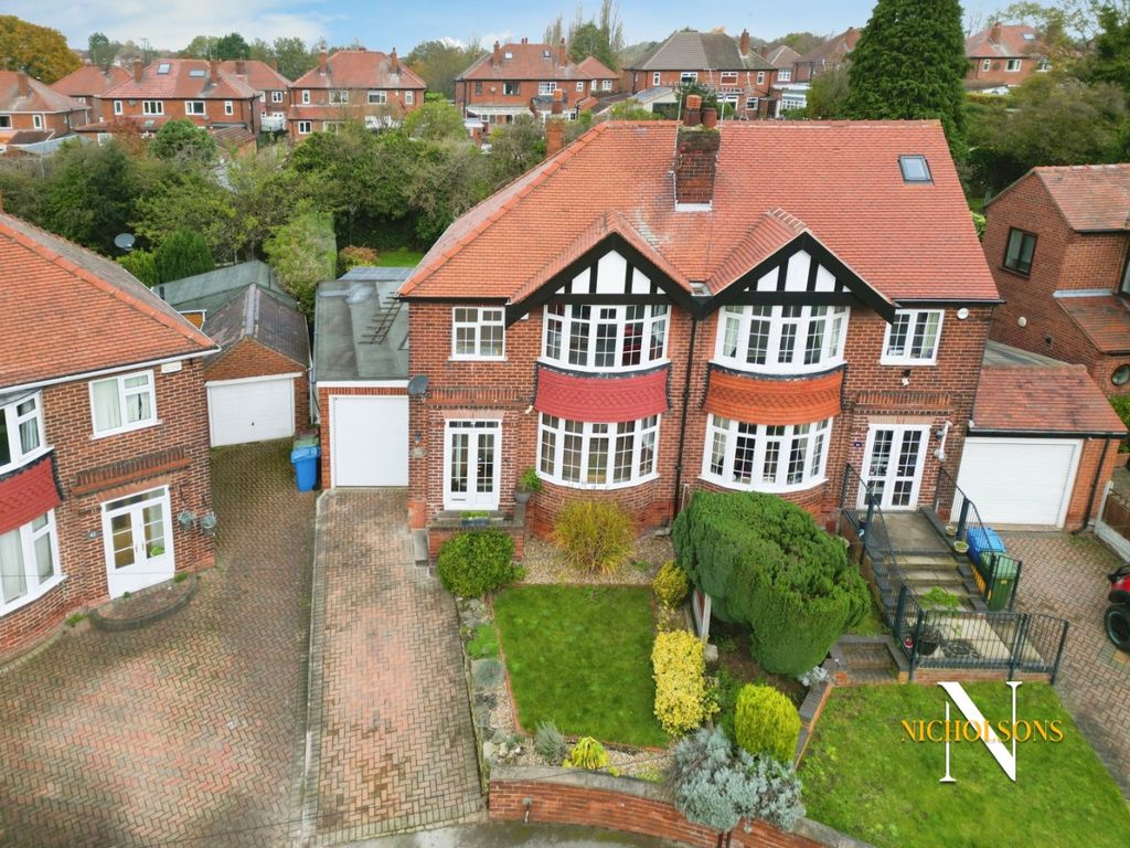 3 bed semidetached house for sale in Woodland Drive, Worksop