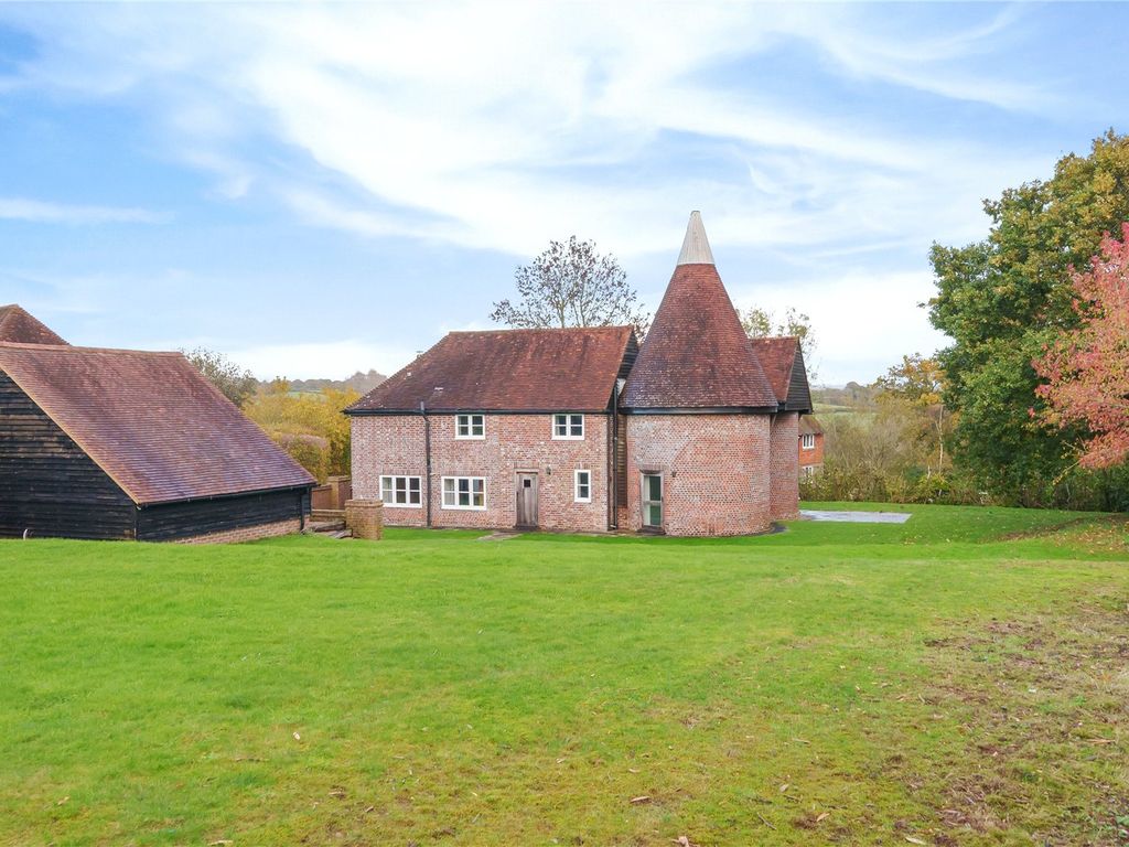 5 bed detached house to rent in Ashburnham, Battle, East Sussex TN33, £