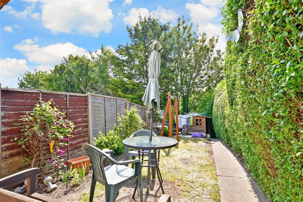 3 bed terraced house for sale in Gordon Road, Chatham, Kent ME4, £