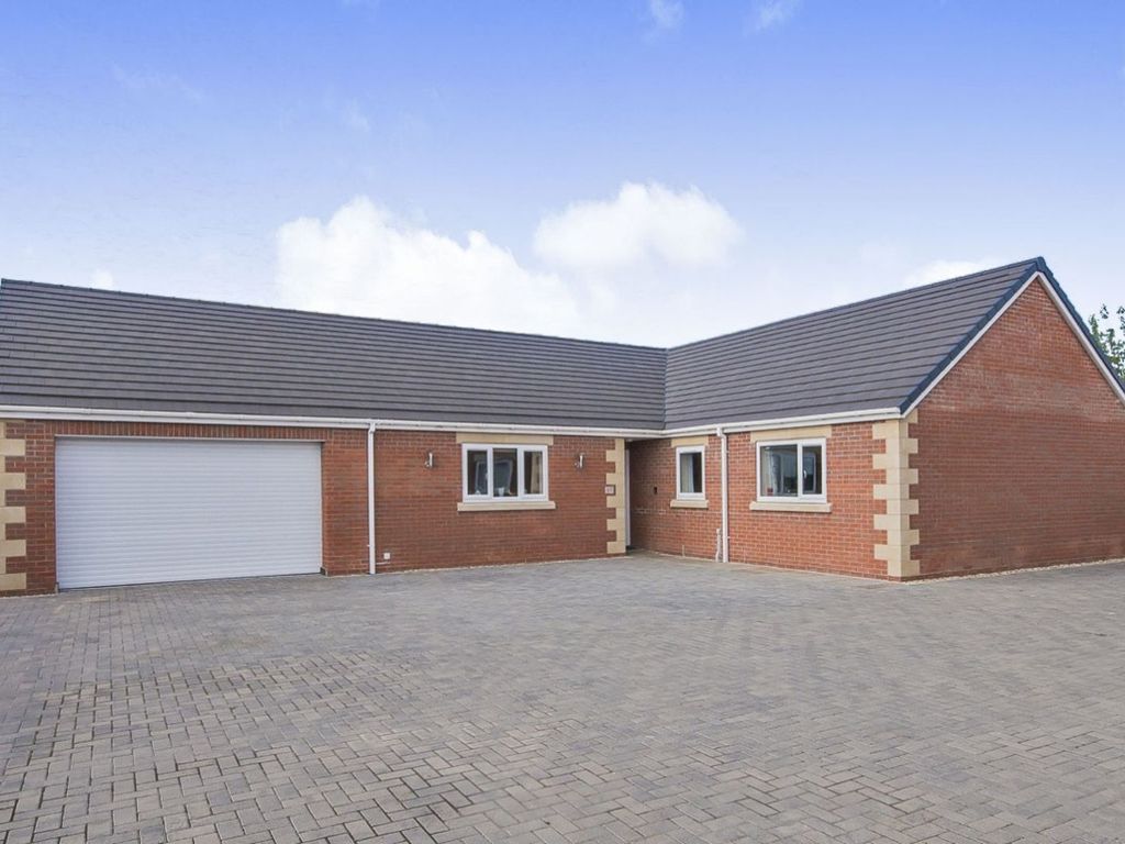 4 bed detached bungalow for sale in Sarah Gate Lane, Spalding PE11 Zoopla