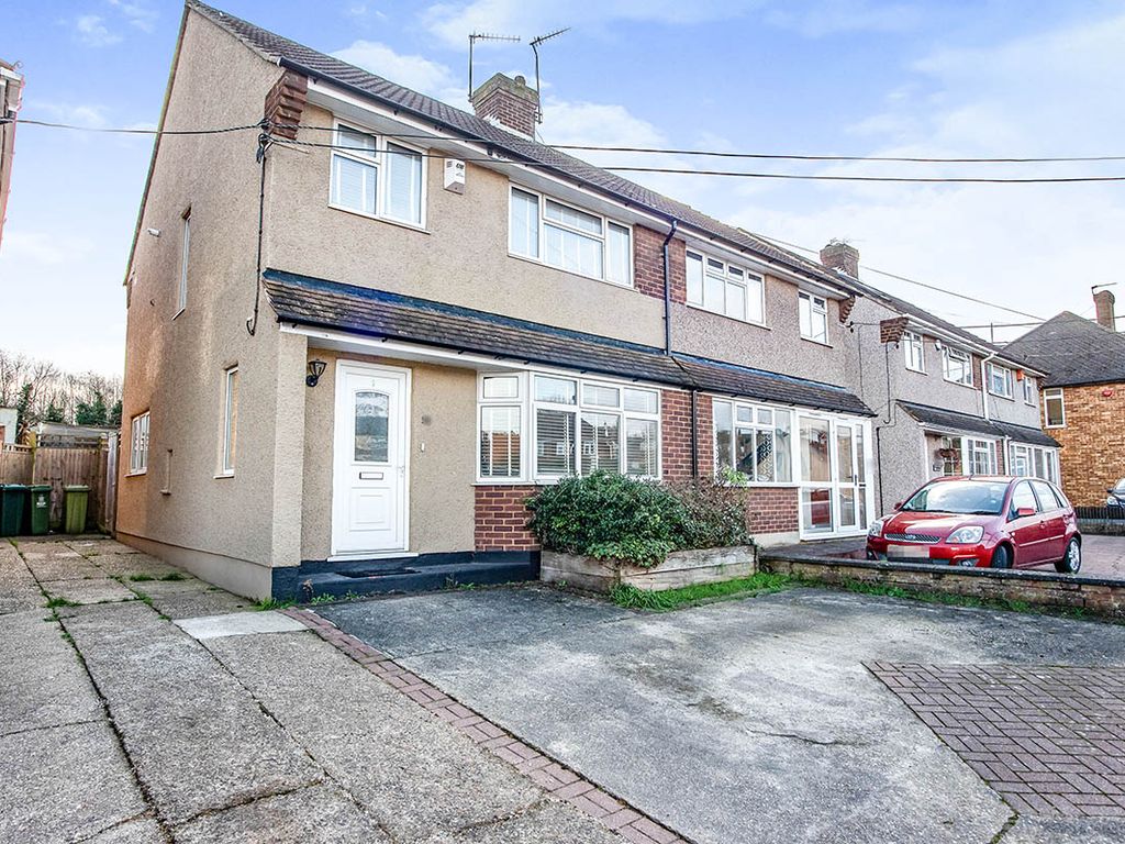 3 bed semidetached house for sale in Lower Road, Hextable, Swanley