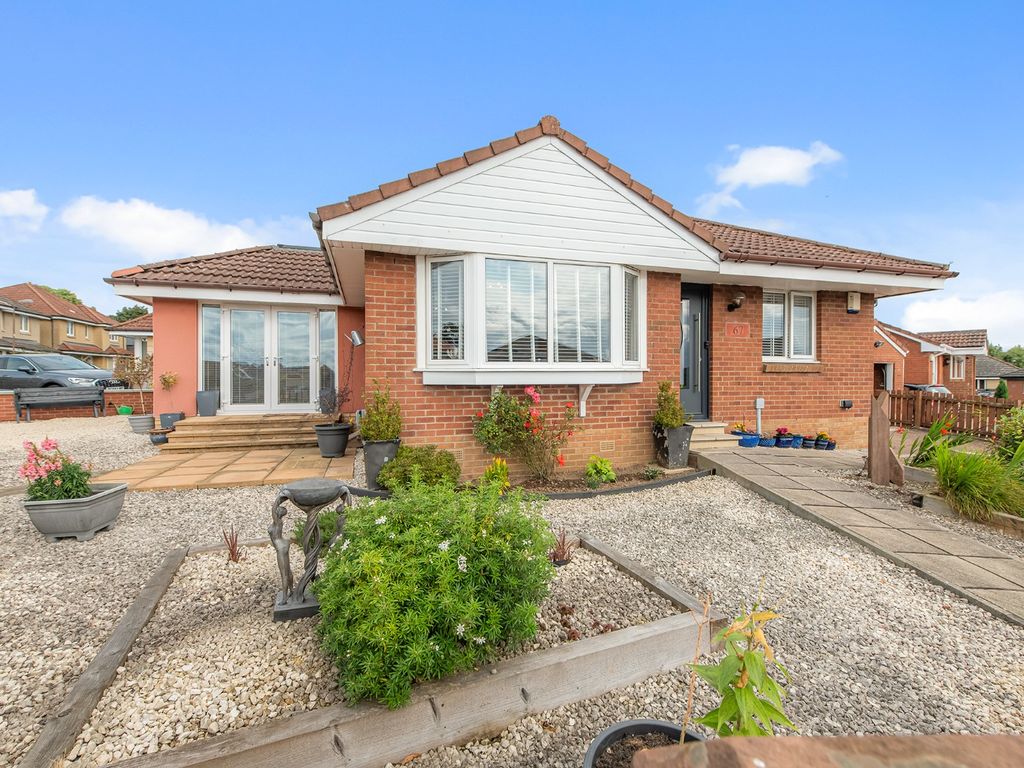 3 bed bungalow for sale in Happy Valley Road, Blackburn, Bathgate EH47