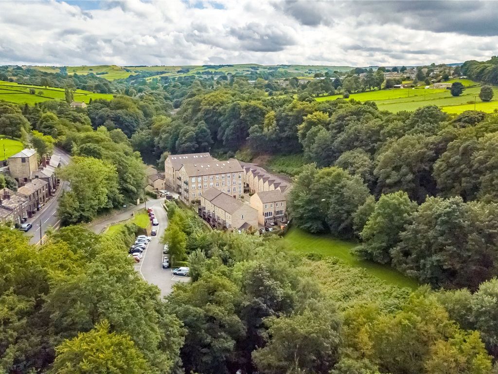 2 bed flat to rent in Wildspur Mills, New Mill, Holmfirth HD9, £900 pcm
