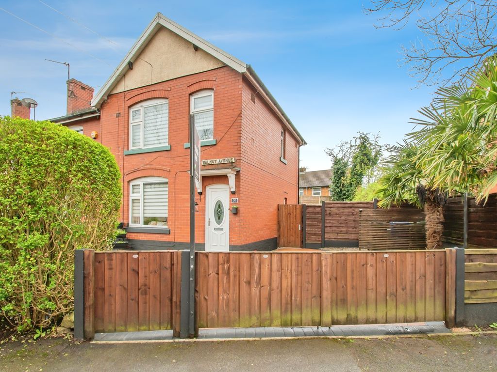 3 bed semidetached house for sale in Walnut Avenue, Bury BL9, £190,000