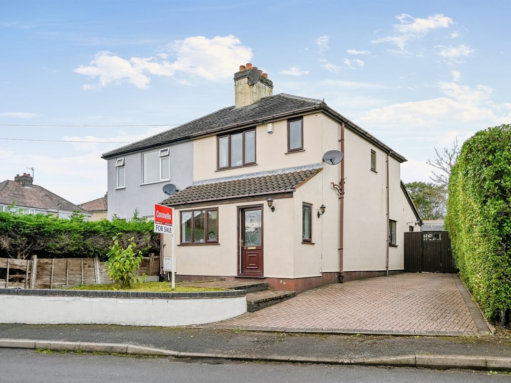 3 bed semidetached house for sale in Mount Avenue, Hednesford, Cannock